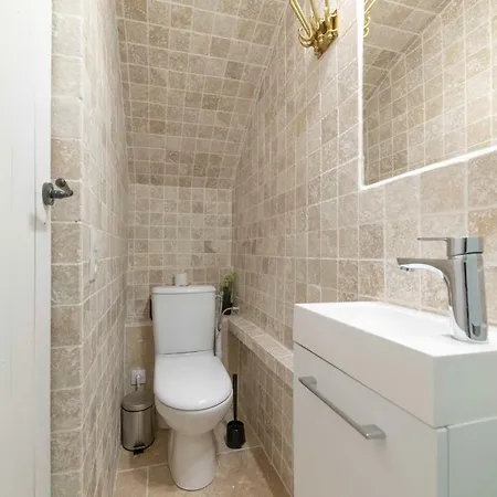 Architect's Triplex - Marais Apartment *
