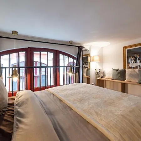 Architect's Triplex - Marais Apartment Paris