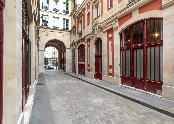 Architect's Triplex - Marais